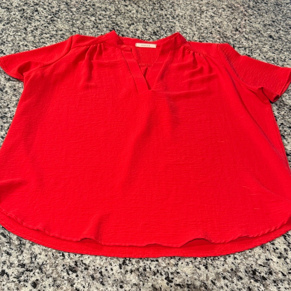 Boutique Red V-Neck Short Sleeve Blouse